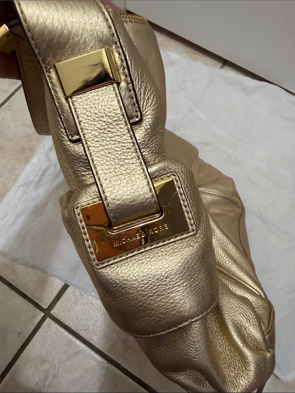Michael Kors Gold Leather Shoulder Bag with Gold-Tone Hardware